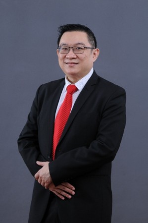 Dr Michael Wong Pak Kai